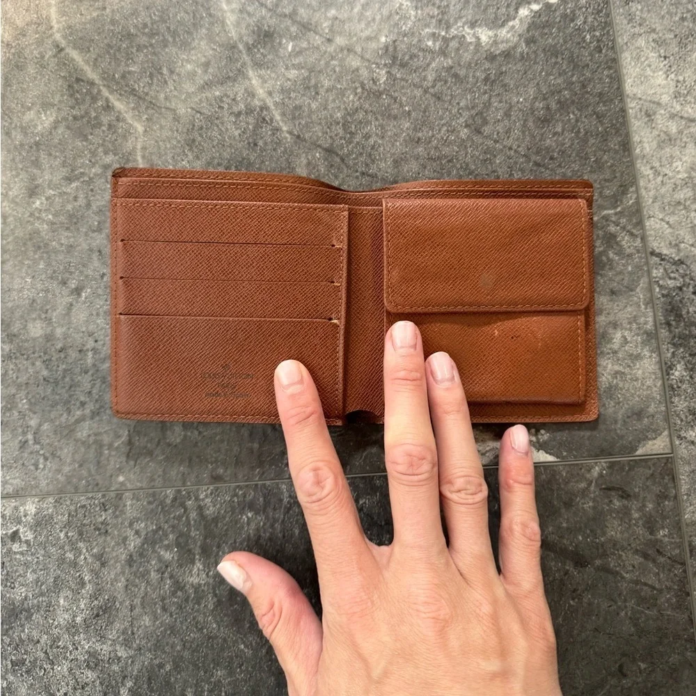 Louis Vuitton LV Monogram Canvas Leather Marco Bifold Vintage Wallet
